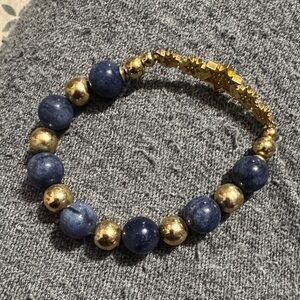 Lapis Lazuli stretch Bracelet with gold tone accents